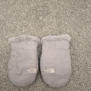 Kids The North Face Mittens, Size small